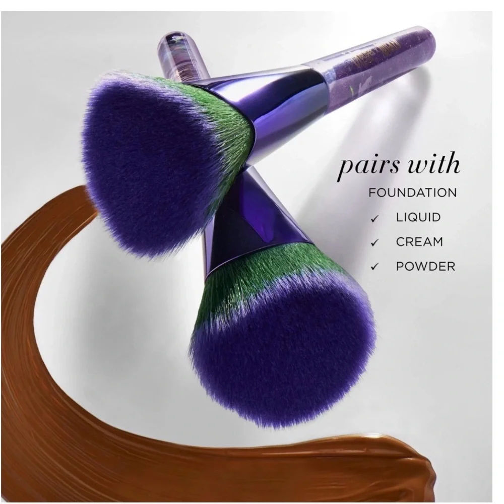 IT Brushes × Wicked Limited-Edition Elphaba Foundation Brush NWB